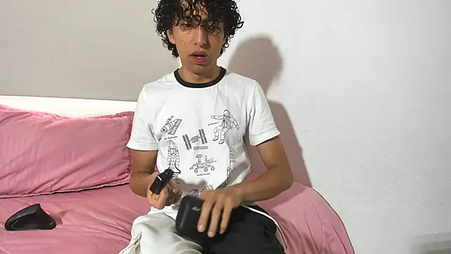 saint dark online show from 12-01-25, 01:16