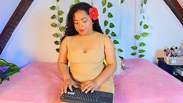 Snapshot of alanaa_gomezz chatting on 05-29-26, 06:39 alanaa gomezz online show from 05-29-26, 06:39