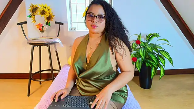 Snapshot of alanaa_gomezz chatting on 07-09-26, 06:12 alanaa gomezz online show from 07-09-26, 06:12