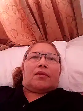 Snapshot of Cessi50 chatting on 11-16-25, 04:12 Cessi50 online show from 11-16-25, 04:12