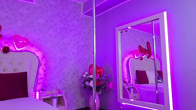 GracieCute online show from 02-13-26, 04:08