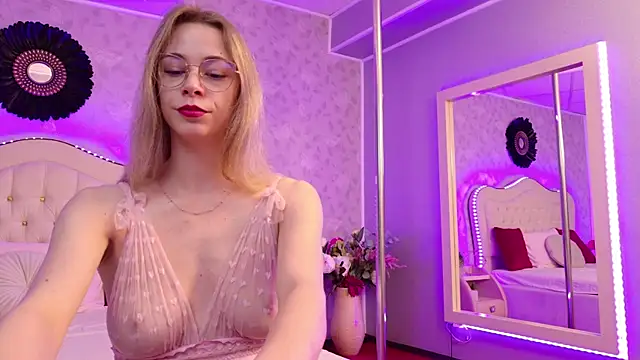 GracieCute online show from 06-24-26, 03:16
