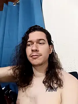 Snapshot of OnixAgata0 chatting on 02-07-26, 04:05 OnixAgata0 online show from 02-07-26, 04:05