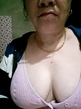 small-house123 online show from 03-11-26, 12:49