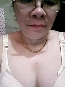 small-house123 online show from 03-13-26, 04:41