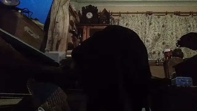 Snapshot of jigglethaypussi chatting on 12-17-25, 07:03 jigglethaypussi online show from 12-17-25, 07:03