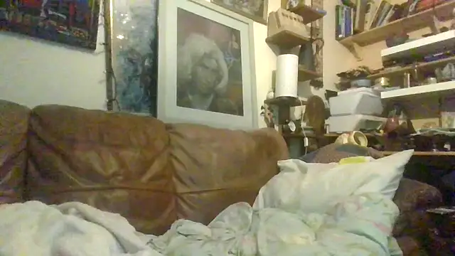 Snapshot of jigglethaypussi chatting on 02-04-26, 12:16 jigglethaypussi online show from 02-04-26, 12:16