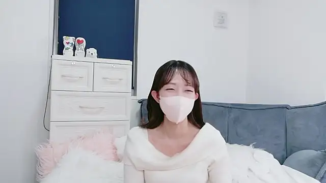 Snapshot of Sana_84 chatting on 02-17-26, 09:06 Sana 84 online show from 02-17-26, 09:06