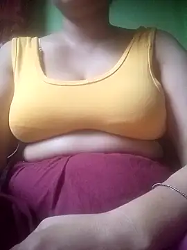 Tina 250 online show from 04-28-26, 03:33