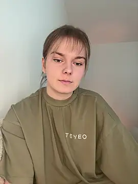 LisaFreierxx online show from 05-17-26, 01:18