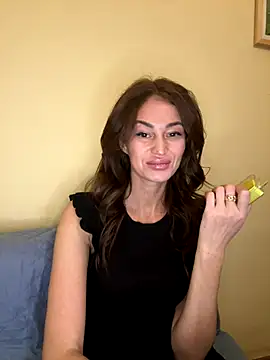 Snapshot of Sindy_Energy chatting on 12-21-25, 05:53 Sindy Energy online show from 12-21-25, 05:53