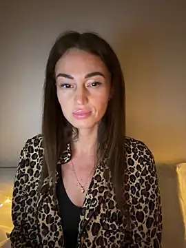 Snapshot of Sindy_Energy chatting on 02-10-26, 10:14 Sindy Energy online show from 02-10-26, 10:14