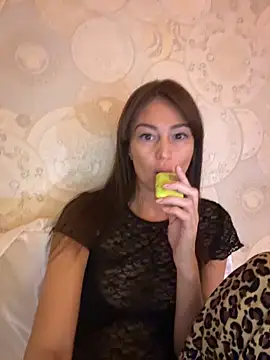 Snapshot of Sindy_Energy chatting on 03-10-26, 05:40 Sindy Energy online show from 03-10-26, 05:40