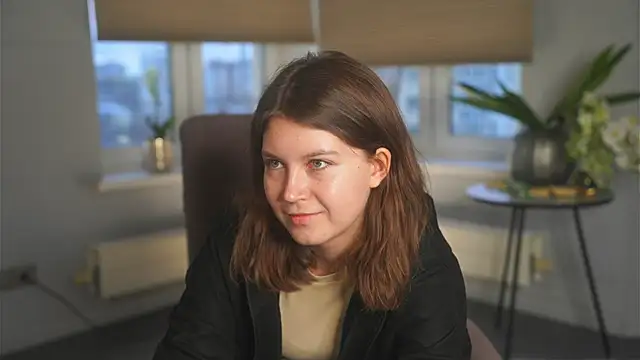 Snapshot of TereseHoltorf chatting on 11-08-25, 03:29 TereseHoltorf online show from 11-08-25, 03:29