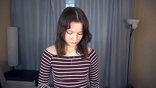 Snapshot of YerGriffing chatting on 11-06-25, 07:20 YerGriffing online show from 11-06-25, 07:20