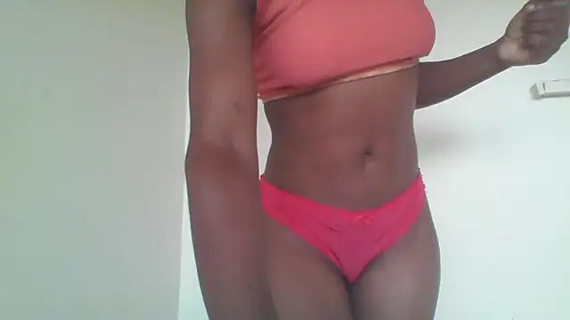 Snapshot of BeckyJalia chatting on 12-04-25, 03:49 BeckyJalia online show from 12-04-25, 03:49