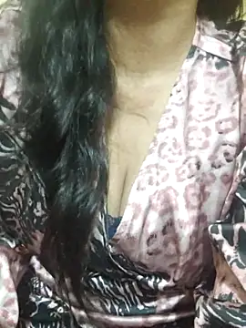 Snapshot of mouni499 chatting on 03-14-26, 08:14 mouni499 online show from 03-14-26, 08:14