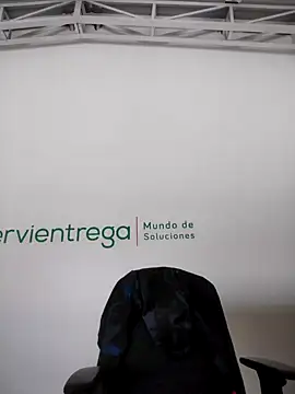 Snapshot of Andy-ss chatting on 11-01-25, 04:53 Andy-ss online show from 11-01-25, 04:53