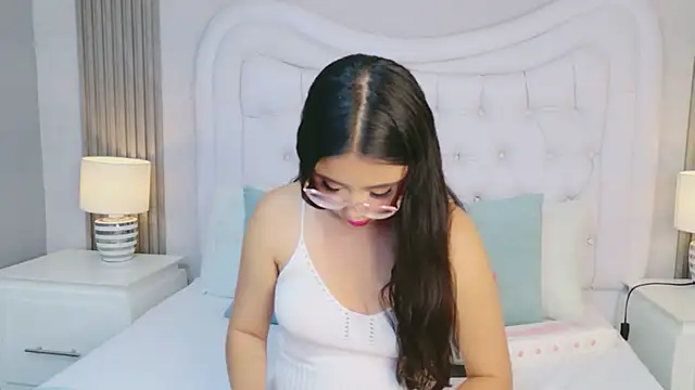 ScarlettPetrova online show from 03-13-26, 11:50