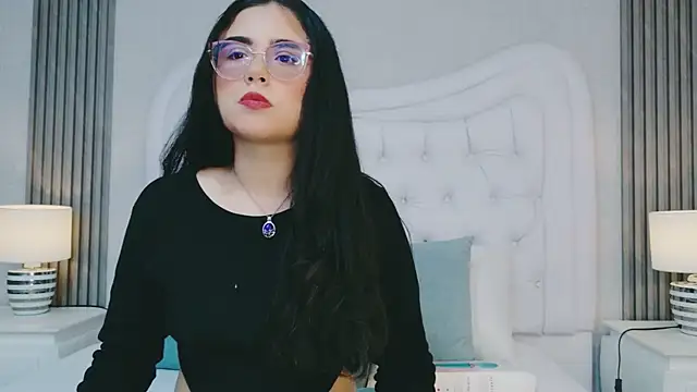 ScarlettPetrova online show from 04-30-26, 11:38