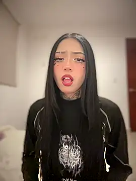 Snapshot of JIORYOvO chatting on 12-22-25, 03:14 JIORYOvO online show from 12-22-25, 03:14