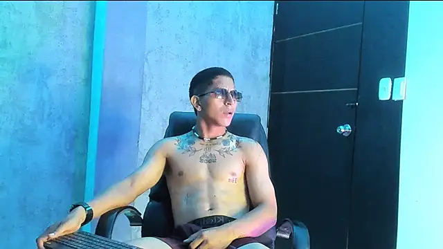 soy Aron online show from 11-07-25, 07:47