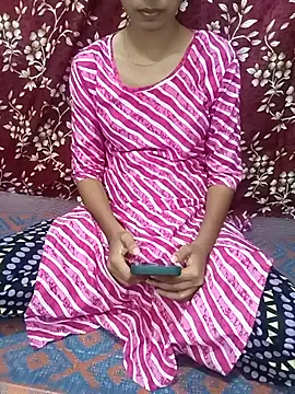 American tourist online show from 11-02-25, 07:22