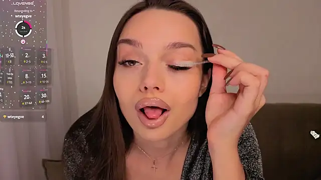 Violet Johnsonn online show from 04-10-26, 05:34