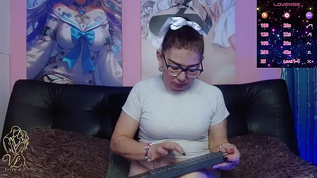 ESTEFANIA 344 online show from 06-18-26, 04:11