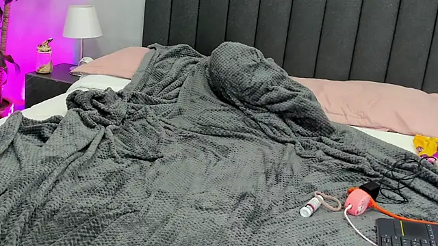 kendra london online show from 04-29-26, 05:30