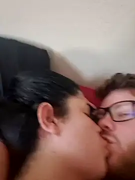 Snapshot of Purple_Mario chatting on 02-17-26, 05:41 Purple Mario online show from 02-17-26, 05:41