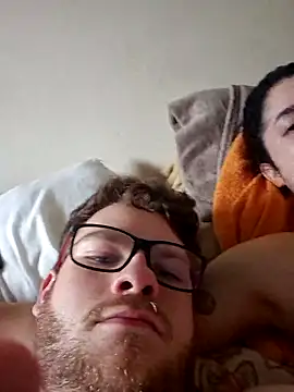 Snapshot of Purple_Mario chatting on 03-11-26, 06:47 Purple Mario online show from 03-11-26, 06:47