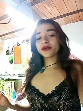 Skarlteth taylor online show from 11-12-25, 03:45