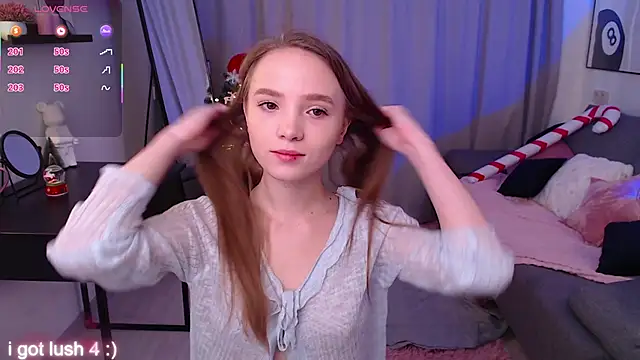 Adria Arjona online show from 12-18-25, 07:36