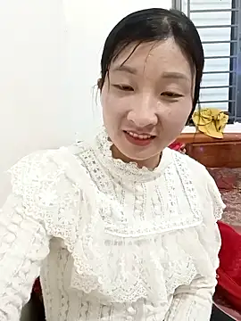 Snapshot of wees-lind chatting on 01-11-26, 12:32 wees-lind online show from 01-11-26, 12:32