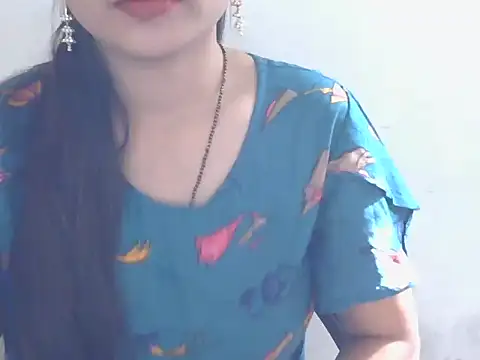 Snapshot of Sneha_lovely01 chatting on 12-04-25, 06:55 Sneha lovely01 online show from 12-04-25, 06:55