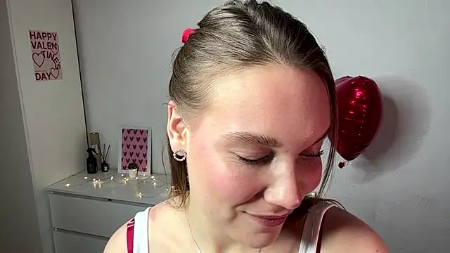 Snapshot of Kalli_ly chatting on 02-09-26, 02:32 Kalli ly online show from 02-09-26, 02:32