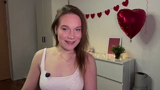 Snapshot of Kalli_ly chatting on 02-16-26, 02:24 Kalli ly online show from 02-16-26, 02:24