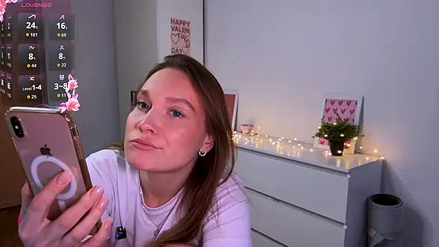 Snapshot of Kalli_ly chatting on 02-27-26, 02:39 Kalli ly online show from 02-27-26, 02:39