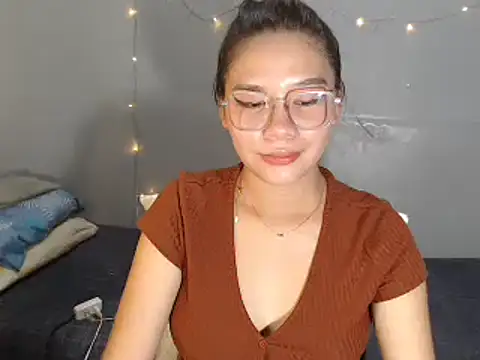 hotsexyreb online show from 12-20-25, 02:07