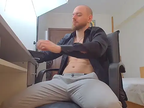 Ryanstone  online show from 03-16-26, 05:44