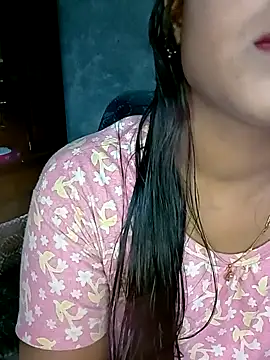 Snapshot of Neha533 chatting on 11-06-25, 06:09 Neha533 online show from 11-06-25, 06:09