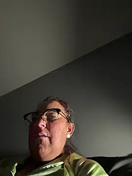 Snapshot of Angel-LinaX chatting on 01-07-26, 12:35 Angel-LinaX online show from 01-07-26, 12:35