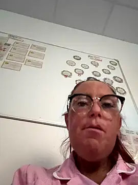 Snapshot of Angel-LinaX chatting on 01-08-26, 03:25 Angel-LinaX online show from 01-08-26, 03:25