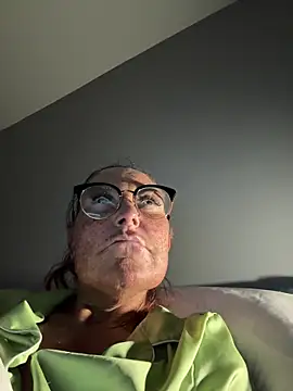 Snapshot of Angel-LinaX chatting on 02-09-26, 10:14 Angel-LinaX online show from 02-09-26, 10:14