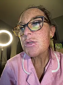 Snapshot of Angel-LinaX chatting on 02-25-26, 09:35 Angel-LinaX online show from 02-25-26, 09:35