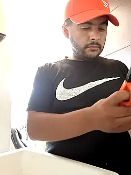 Yerackhip online show from 11-14-25, 09:35