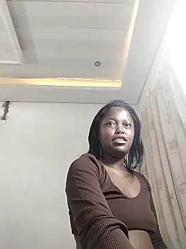 Snapshot of SweetSavage18 chatting on 12-17-25, 08:48 SweetSavage18 online show from 12-17-25, 08:48