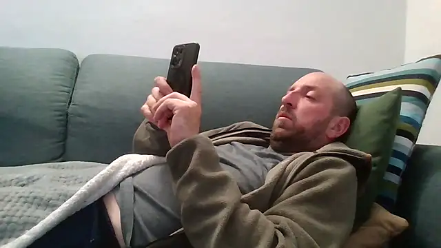 Snapshot of luca_beech88 chatting on 04-05-26, 05:10 luca beech88 online show from 04-05-26, 05:10