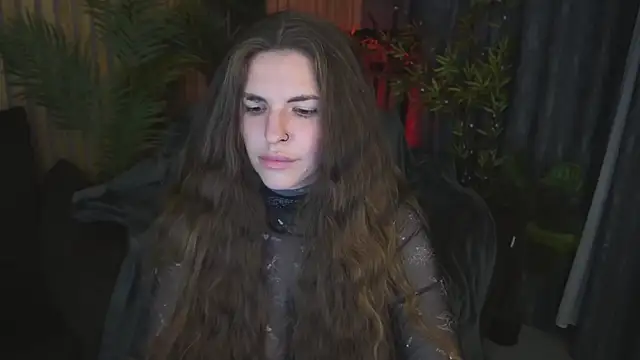 Snapshot of DanielaReign chatting on 11-13-25, 06:40 DanielaReign online show from 11-13-25, 06:40